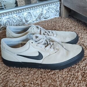 Nike SB Chron 2 Bone and Black Skate Shoes